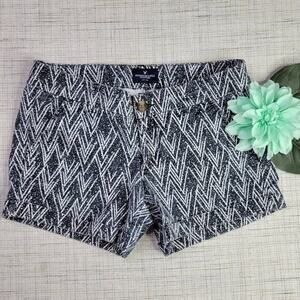 American Eagle Chevron Midi‎ Stretch Shorts Black White Size 8